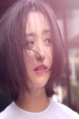 2018年最新短发发型趋势，女性时尚的潮流风向标2018年短发发型