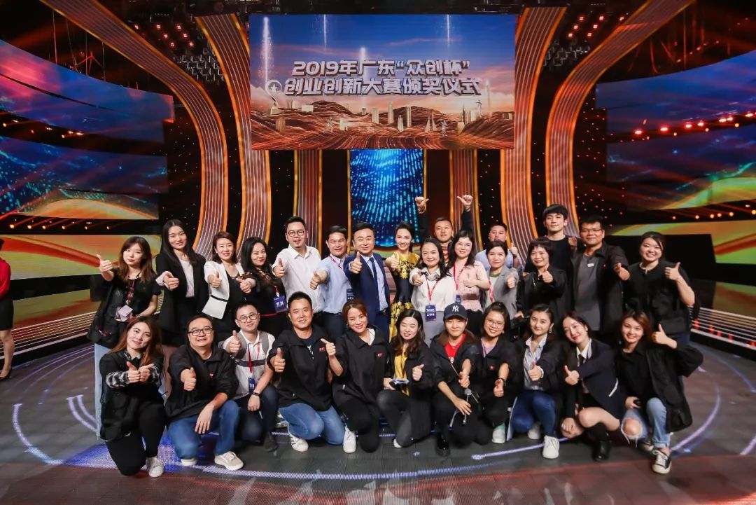 2035，新澳六我奖的璀璨之夜澳6今晚出什么
