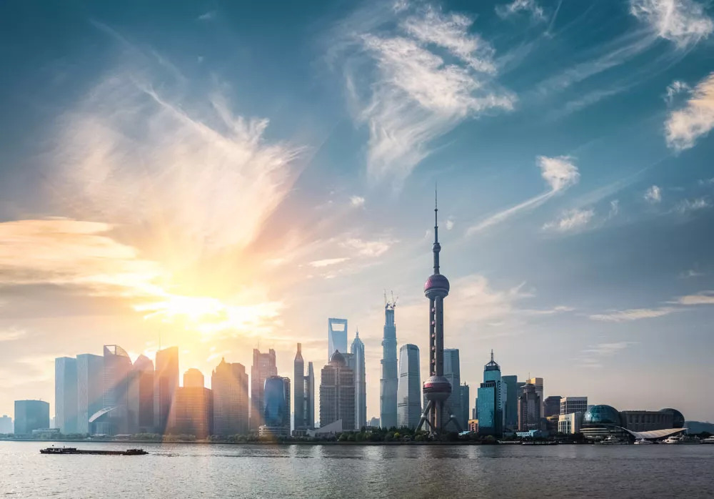 ）香港，一座融合东西方魅力的都市传奇 1.strong>引言香港免费资料六会宝典2024