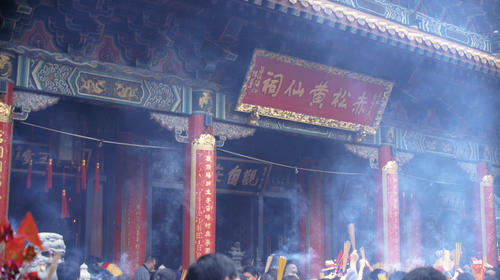 澳门黄大仙信仰的神秘面纱，码头边的文化瑰宝澳门黄大仙网页玄机资料
