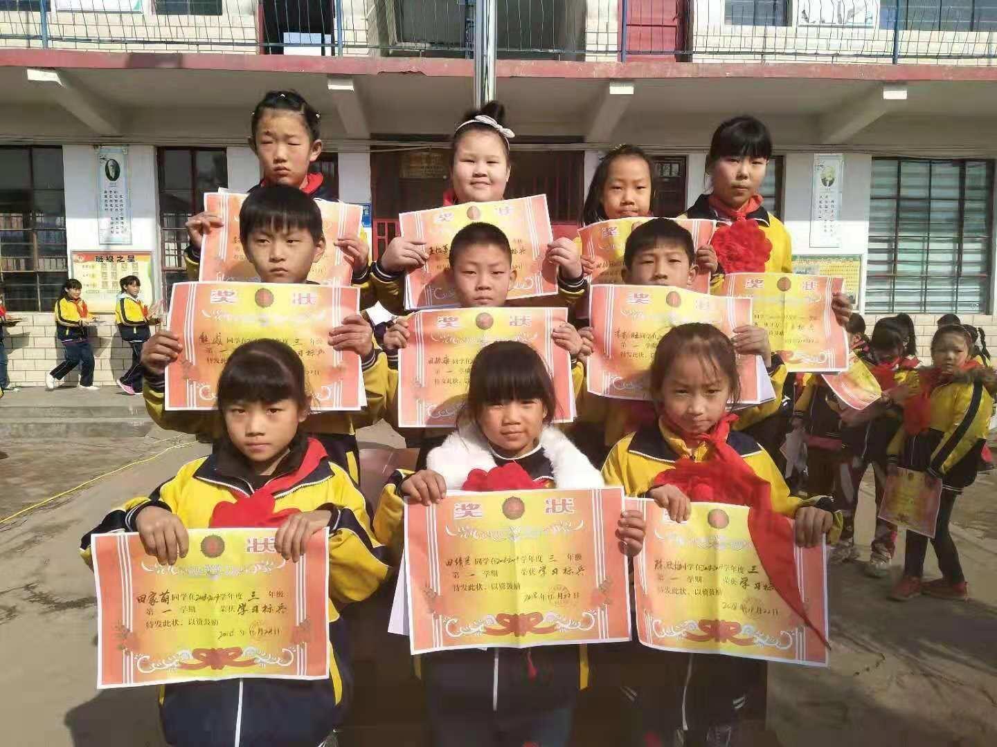 揭秘四肖期中的精准预测策略—中准之道四肖期期中准一