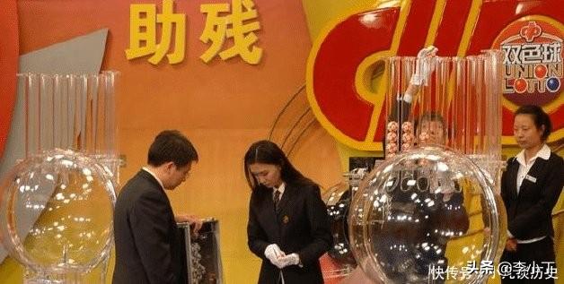 最新双色球开奖结果，幸运色彩的碰撞与期待双色球开奖最新结果双色球中五个